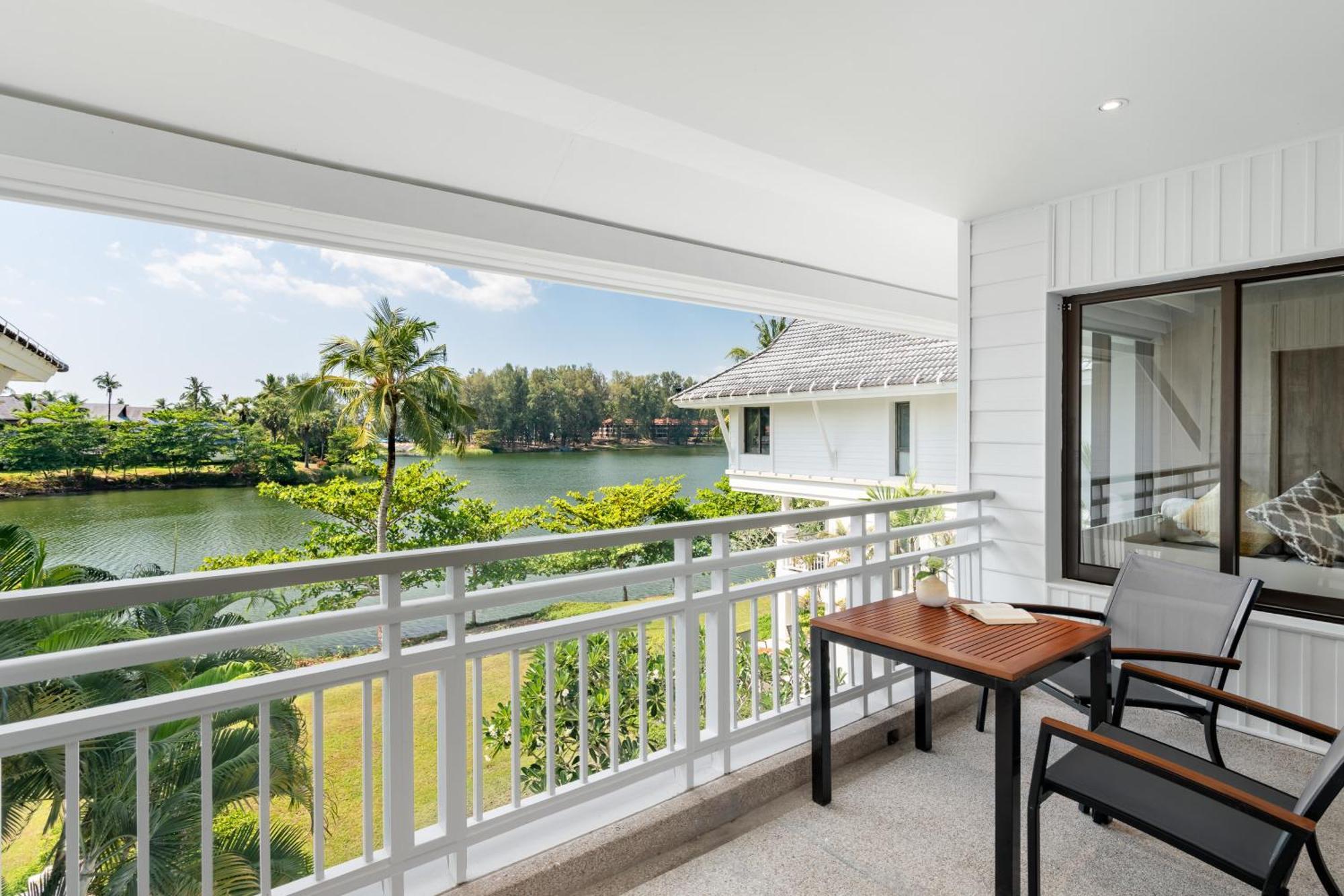 Saii Laguna Phuket Bãi biển Bang Tao Ngoại thất bức ảnh A balcony