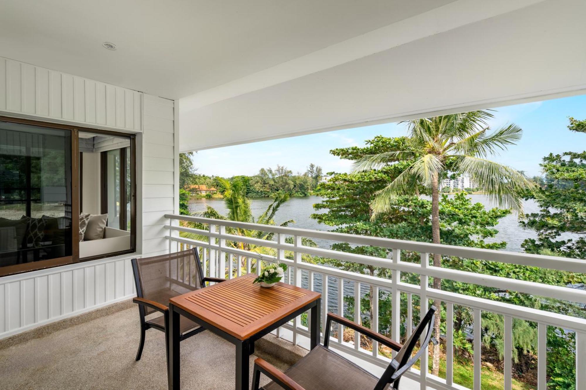 Saii Laguna Phuket Bãi biển Bang Tao Ngoại thất bức ảnh A balcony